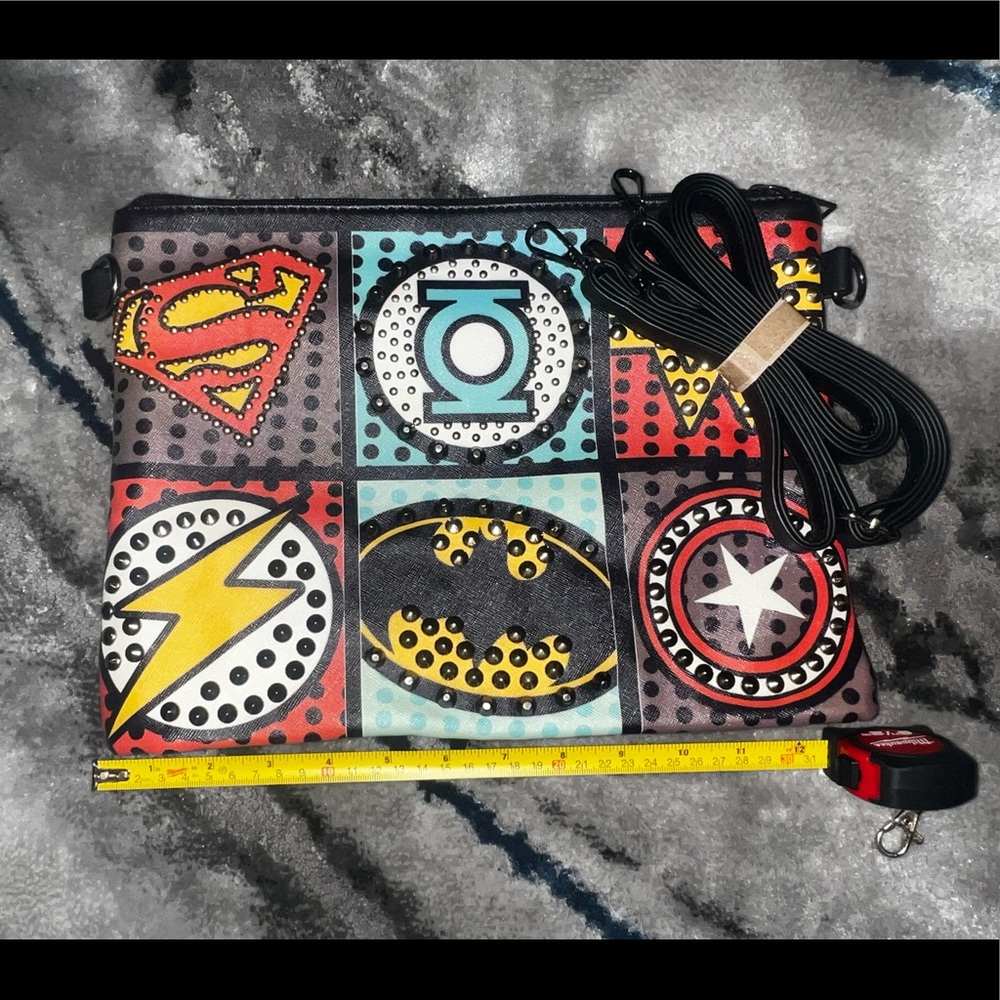 Brand New Clutch, can be worn as a crossbody as well.